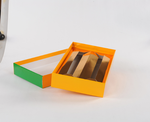 Anpassungsfähige, umweltfreundliche Weihnachtskarton Geschenkboxen Einfaches Design Arton Verpackung Anpassung Farbe